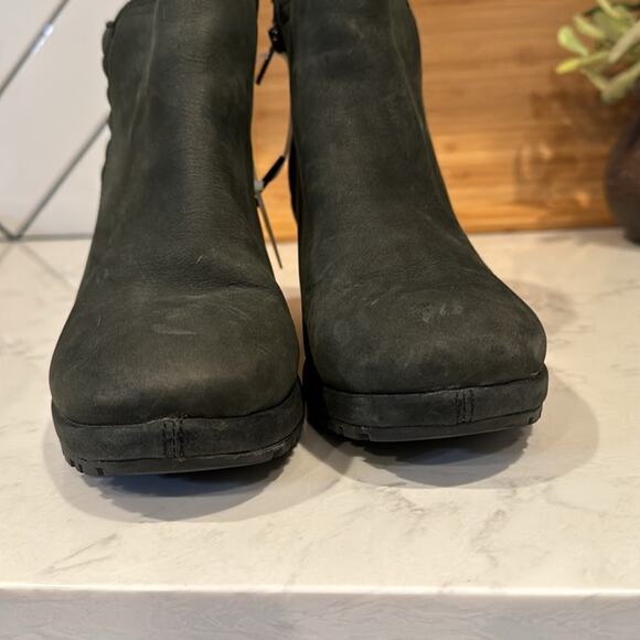 Merrell Tremblant Wedge Bluff Waterpoof Boot Black suede side zip size 9 - Picture 2 of 9